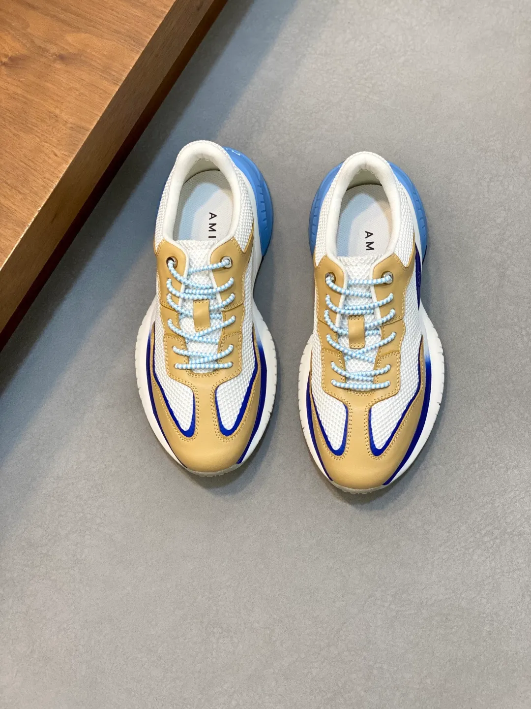 💰740 AMIRI's new men's casual sports shoes, made of first-layer cowhide leather uppers and spliced ​​with original breathable mesh, rich in three-dimensionality, contrasting color design, simple style, fashionable and sporty, breathable mesh lining, original ultra-light outsole, a must-have item for daily leisure! Size: 38-45 (38, 45 customized)